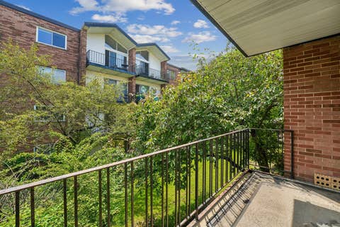 Tiny photo for 6961 N Oakley Avenue #209B, Chicago, IL 60645 (MLS # 12674645)