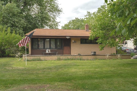 Photo of 5016 W 115th Street, Alsip, IL 60803 (MLS # 12674994)