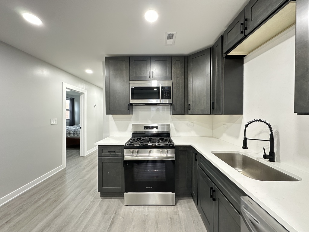 1937 W GRAND Avenue 2