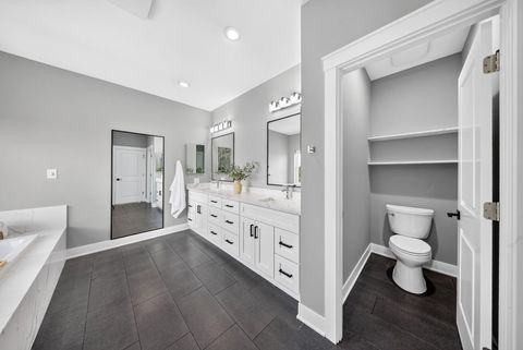 Tiny photo for 2121 Westover Road, North Aurora, IL 60542 (MLS # 12682341)