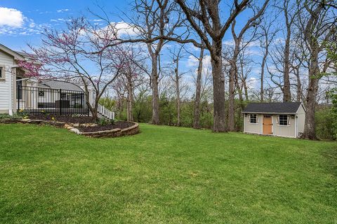 Tiny photo for 10 Deerpath Lane, Palos Park, IL 60464 (MLS # 12626288)