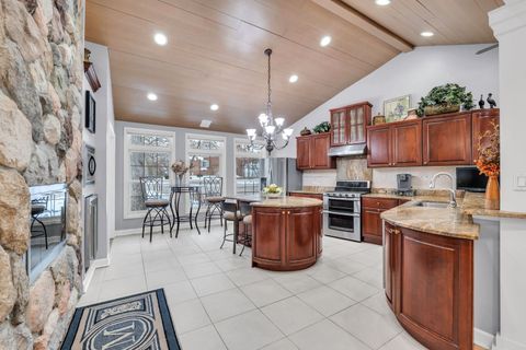 Tiny photo for 10 Deerpath Lane, Palos Park, IL 60464 (MLS # 12626288)