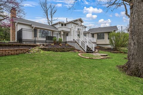 Tiny photo for 10 Deerpath Lane, Palos Park, IL 60464 (MLS # 12626288)