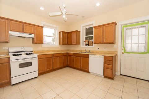 Tiny photo for 253 Mcclure Avenue, Elgin, IL 60123 (MLS # 12594598)