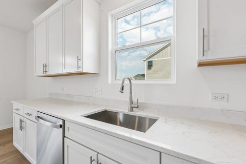 Tiny photo for 66 Hawthorn Ridge Drive, Hawthorn Woods, IL 60047 (MLS # 12665901)
