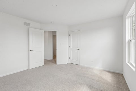 Tiny photo for 66 Hawthorn Ridge Drive, Hawthorn Woods, IL 60047 (MLS # 12665901)