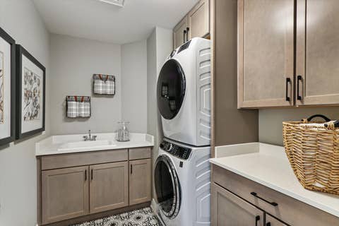 Tiny photo for 66 Hawthorn Ridge Drive, Hawthorn Woods, IL 60047 (MLS # 12665901)