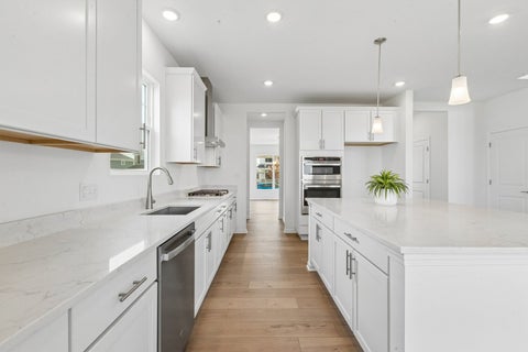 Tiny photo for 66 Hawthorn Ridge Drive, Hawthorn Woods, IL 60047 (MLS # 12665901)
