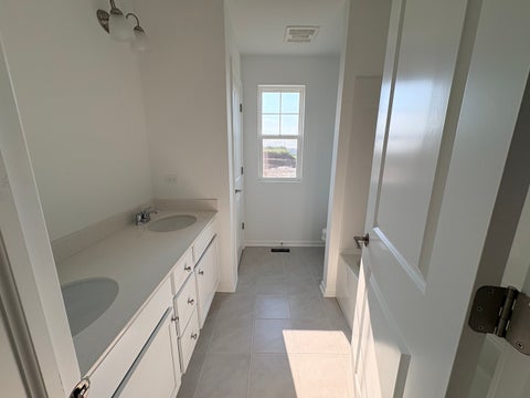 Tiny photo for 66 Hawthorn Ridge Drive, Hawthorn Woods, IL 60047 (MLS # 12665901)