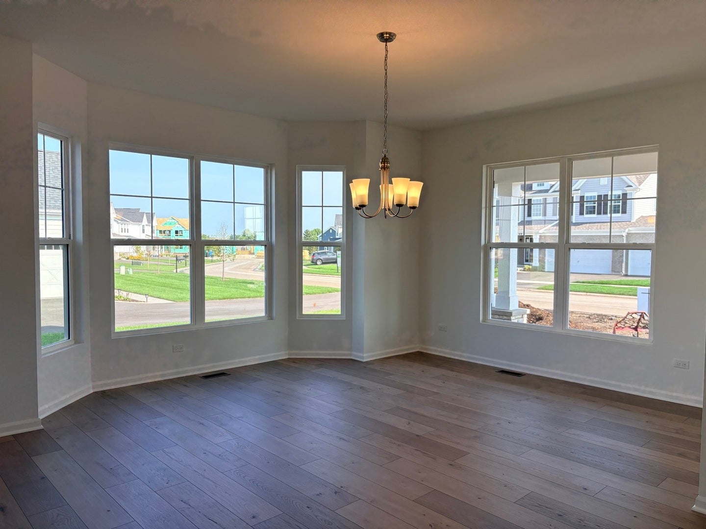 66 Hawthorn Ridge Drive