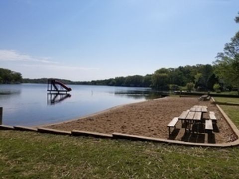 Tiny photo for 27 Clearwater Point, Putnam, IL 61560 (MLS # 12636589)