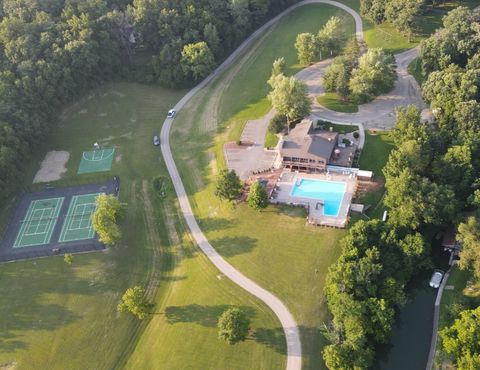 Tiny photo for 27 Clearwater Point, Putnam, IL 61560 (MLS # 12636589)