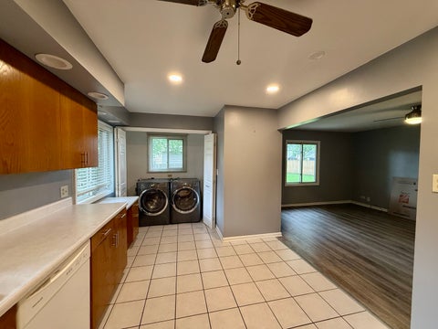Tiny photo for 1702 W Oakton Street, Arlington Heights, IL 60004 (MLS # 12740834)