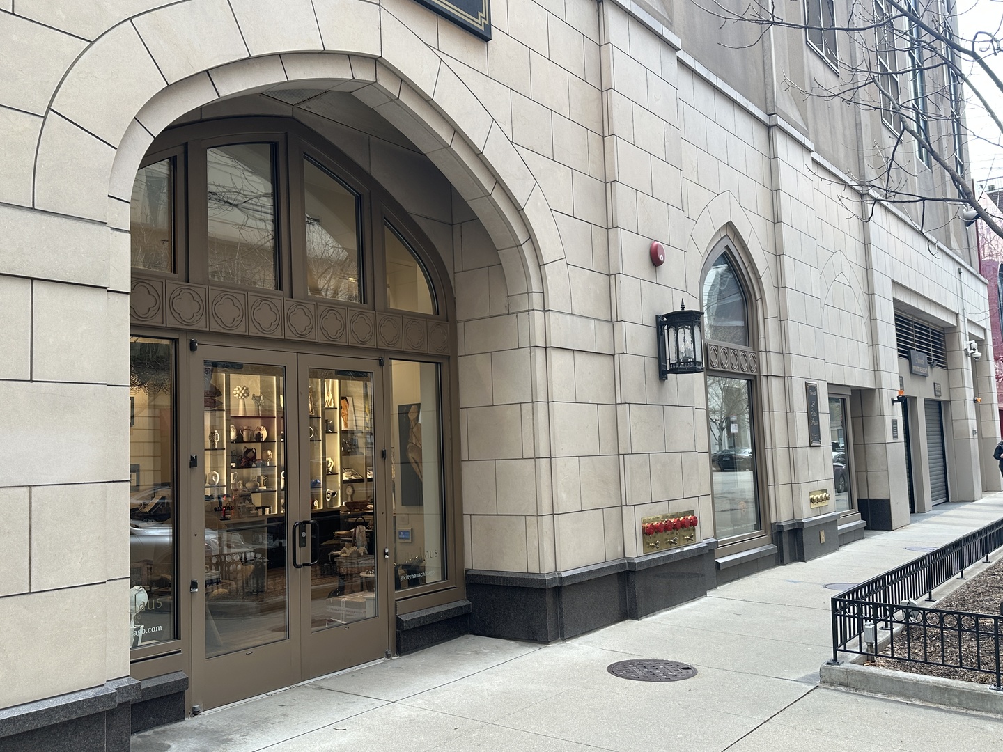 25 E Huron Street