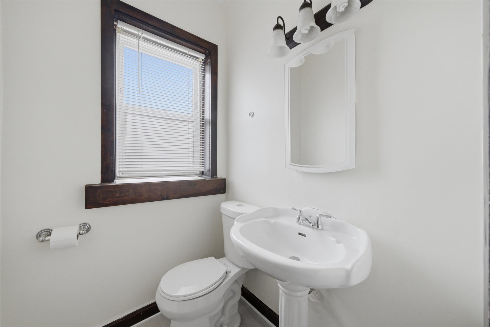 7634 S Phillips Avenue