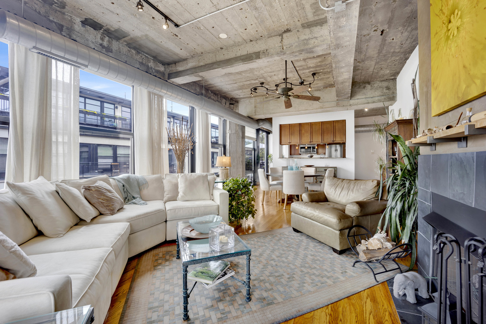 1070 W 15TH Street 301