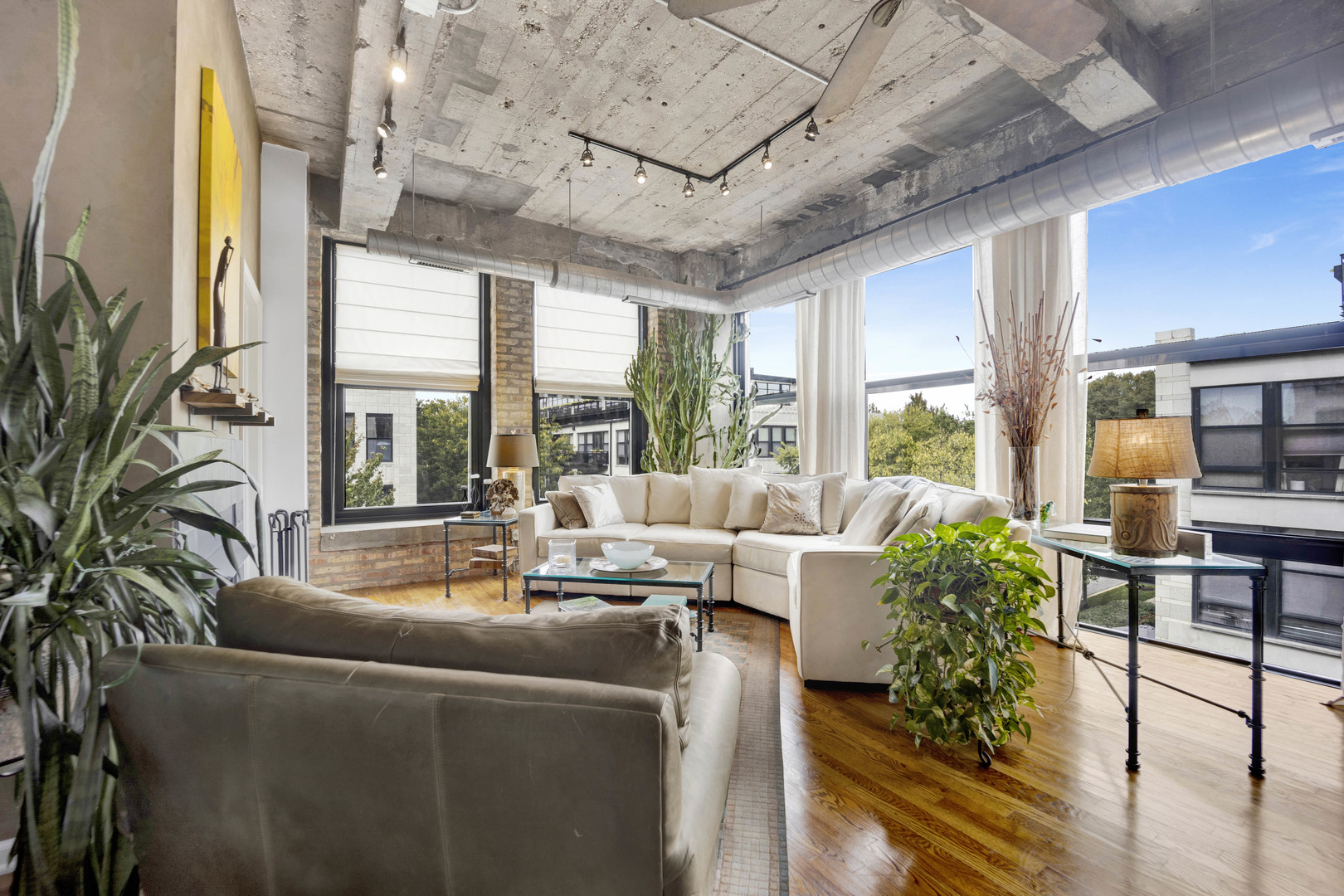 1070 W 15TH Street 301