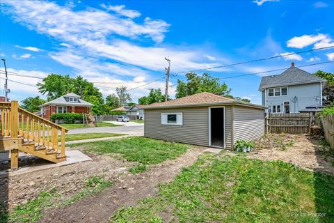 Tiny photo for 401 23rd Avenue, Bellwood, IL 60104 (MLS # 12661417)