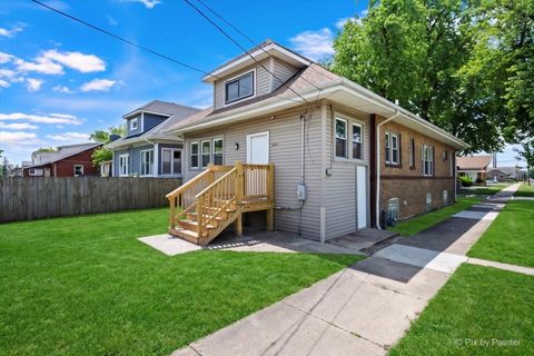 Tiny photo for 401 23rd Avenue, Bellwood, IL 60104 (MLS # 12661417)