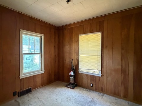 Tiny photo for 707 N Oakland Avenue, Carbondale, IL 62901 (MLS # 12743072)