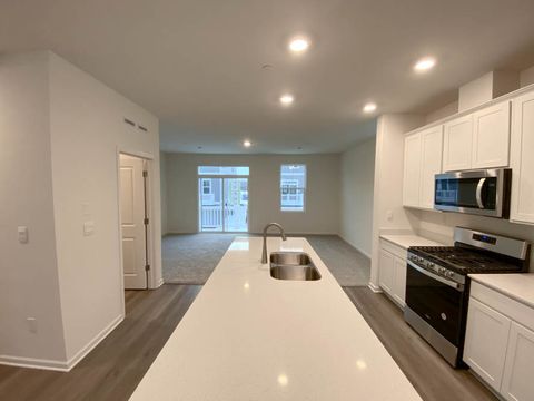 Tiny photo for 577 Yosemite Way, Mundelein, IL 60060 (MLS # 12535193)