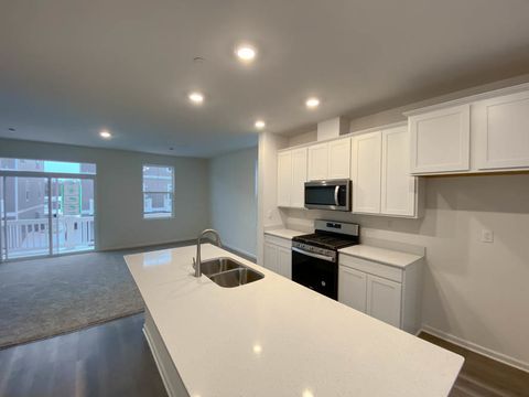 Tiny photo for 577 Yosemite Way, Mundelein, IL 60060 (MLS # 12535193)