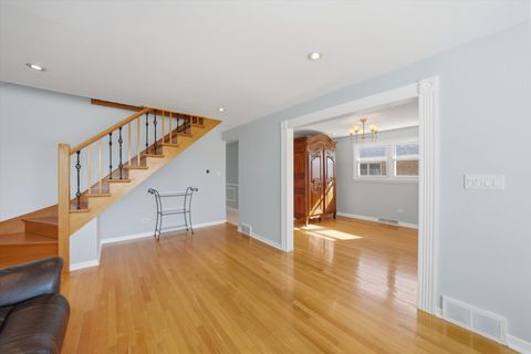 Tiny photo for 8215 Austin Avenue, Burbank, IL 60459 (MLS # 12616549)