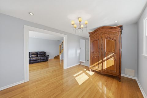 Tiny photo for 8215 Austin Avenue, Burbank, IL 60459 (MLS # 12616549)