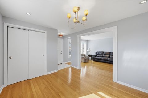 Tiny photo for 8215 Austin Avenue, Burbank, IL 60459 (MLS # 12616549)