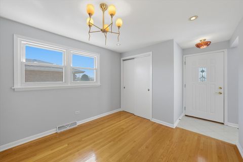 Tiny photo for 8215 Austin Avenue, Burbank, IL 60459 (MLS # 12616549)