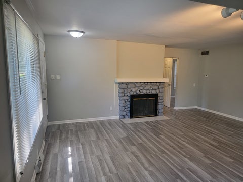 Tiny photo for 810 Southside Avenue, McHenry, IL 60051 (MLS # 12759095)