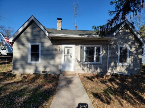 Tiny photo for 810 Southside Avenue, McHenry, IL 60051 (MLS # 12759095)