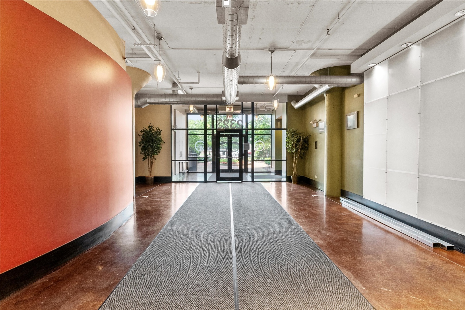 2323 W Pershing Road 212