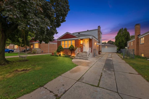 Tiny photo for 4034 W 81st Street, Chicago, IL 60652 (MLS # 12772144)