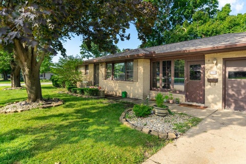 Tiny photo for 2304 Plum Street, Peru, IL 61354 (MLS # 12738984)