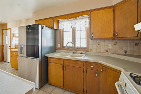 Tiny photo for 2304 Plum Street, Peru, IL 61354 (MLS # 12738984)