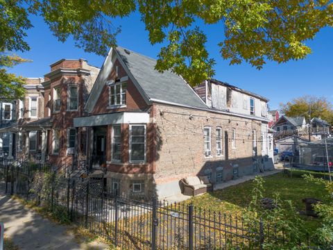 Photo of 1645 N Monticello Avenue, Chicago, IL 60647 (MLS # 12540870)