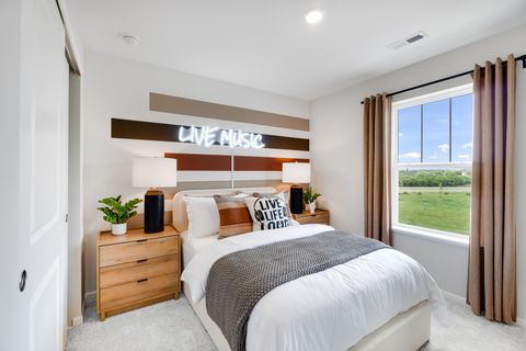 Tiny photo for 405 Red Oak Circle, Volo, IL 60020 (MLS # 12495569)