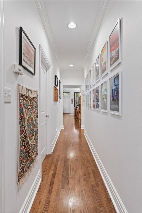 Tiny photo for 1048 W Lawrence Avenue #2, Chicago, IL 60640 (MLS # 12502342)