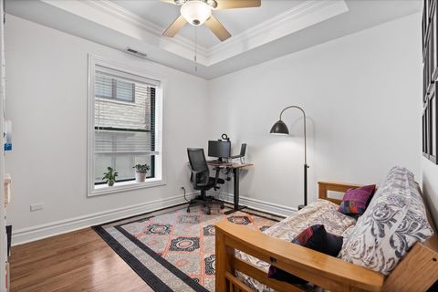 Tiny photo for 1048 W Lawrence Avenue #2, Chicago, IL 60640 (MLS # 12502342)
