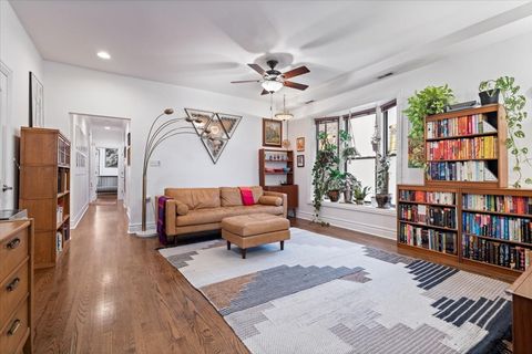 Tiny photo for 1048 W Lawrence Avenue #2, Chicago, IL 60640 (MLS # 12502342)