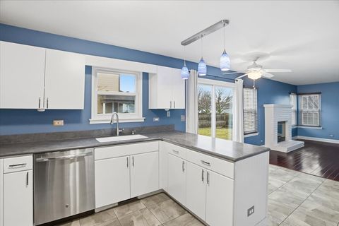 Tiny photo for 2289 N Aster Court, Round Lake Beach, IL 60073 (MLS # 12590018)