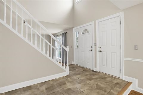 Tiny photo for 2289 N Aster Court, Round Lake Beach, IL 60073 (MLS # 12590018)