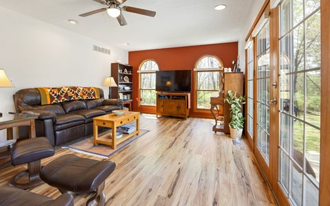 Tiny photo for 18749 N Tolle Lane, Mt Vernon, IL 62864 (MLS # 12786089)