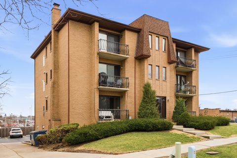 Photo of 14655 Lamon Avenue #2N, Midlothian, IL 60445 (MLS # 12567466)