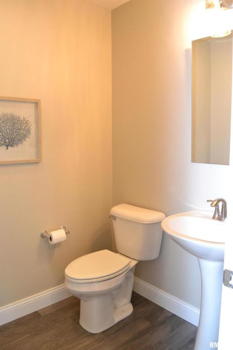 Tiny photo for 4605 BELLEVUE Drive, Springfield, IL 62711 (MLS # QC4269839)