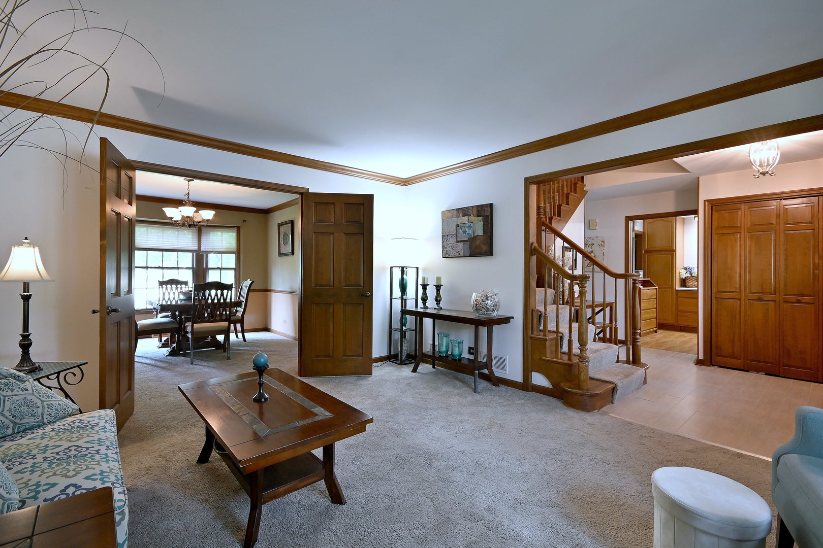 27W168 Chartwell Drive