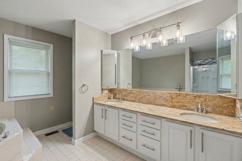 Tiny photo for 1898 Kaneville Road, Geneva, IL 60134 (MLS # 12773138)