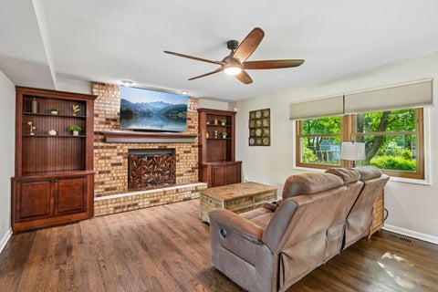 Tiny photo for 1898 Kaneville Road, Geneva, IL 60134 (MLS # 12773138)