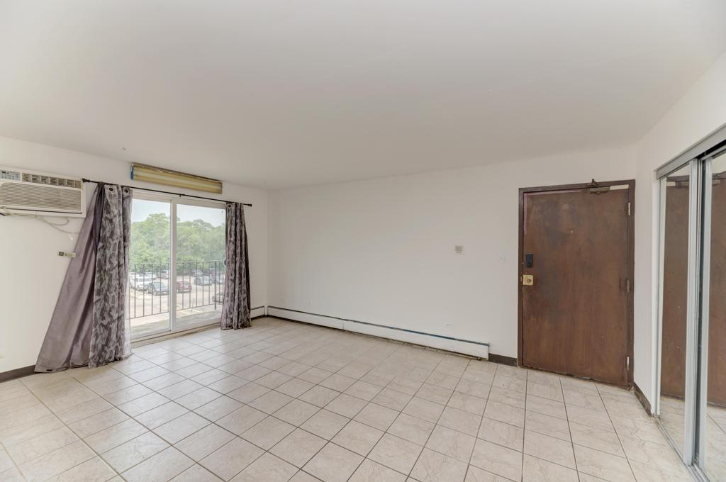 256 Shorewood Drive 2C